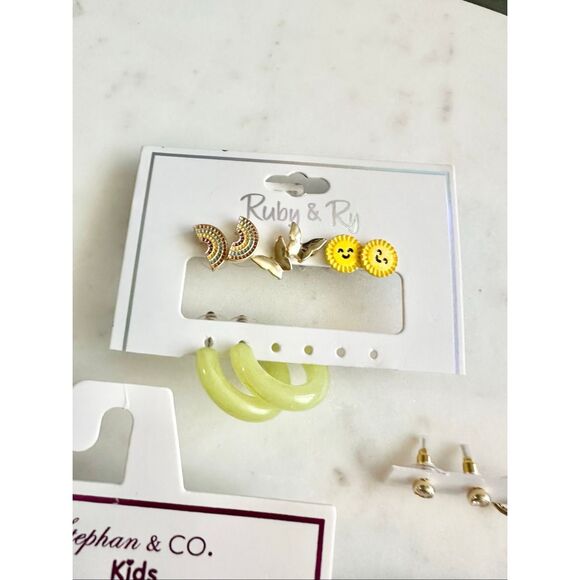 18 pairs of mixed earrings - Picture 7 of 8